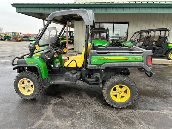 Image of John Deere XUV 625i equipment image 1