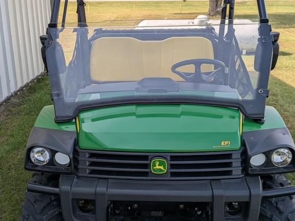 Image of John Deere XUV 625i equipment image 2