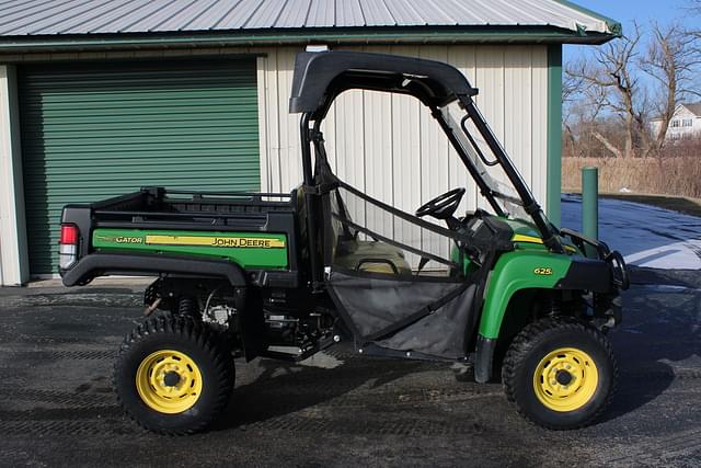 Image of John Deere XUV 625i equipment image 2