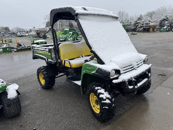 2016 John Deere XUV 625i Equipment Image0
