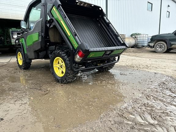 Image of John Deere Gator XUV 825i equipment image 2