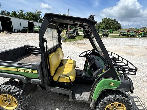 Image of John Deere Gator XUV 825i equipment image 4
