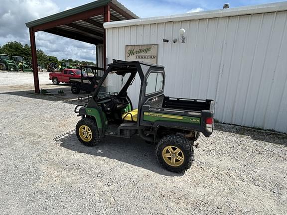 Image of John Deere Gator XUV 825i equipment image 1
