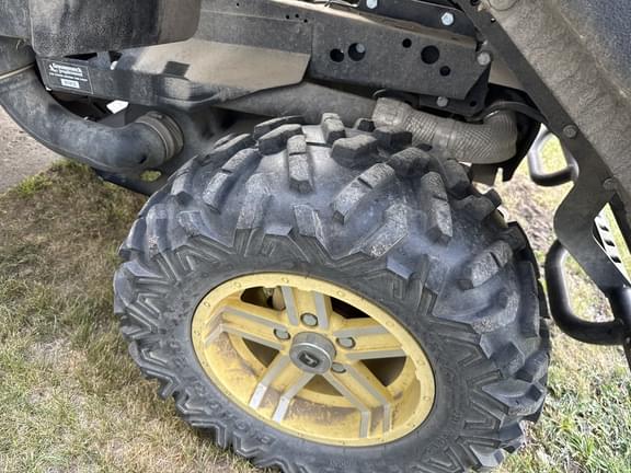 Image of John Deere Gator XUV 825i equipment image 2