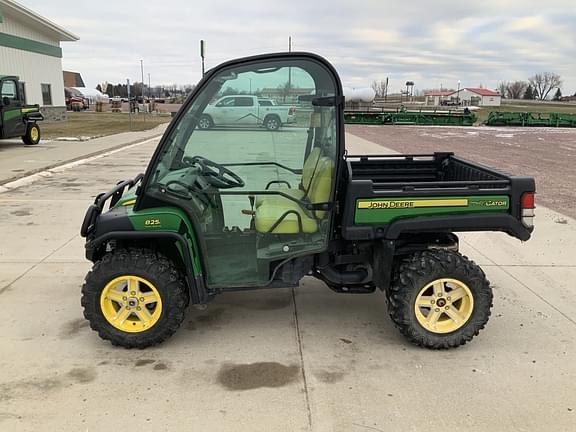 Image of John Deere Gator XUV 825i equipment image 4