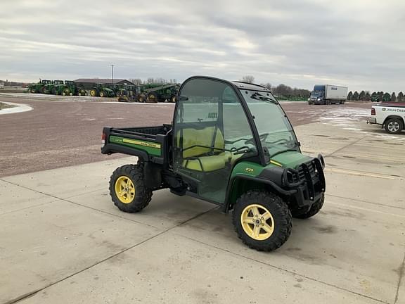 Image of John Deere Gator XUV 825i equipment image 1