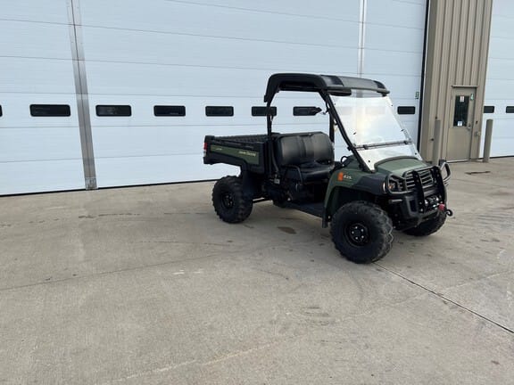 2016 John Deere Gator XUV 825i Equipment Image0