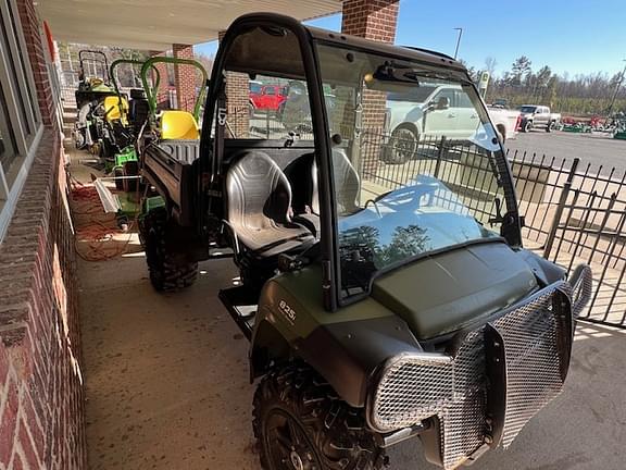 Image of John Deere Gator XUV 825i equipment image 2