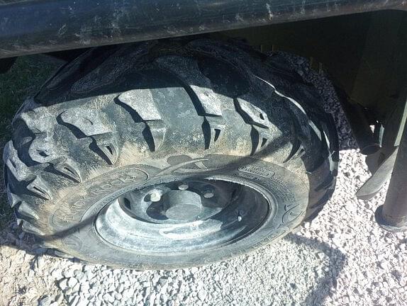 Image of John Deere Gator XUV 825i equipment image 4