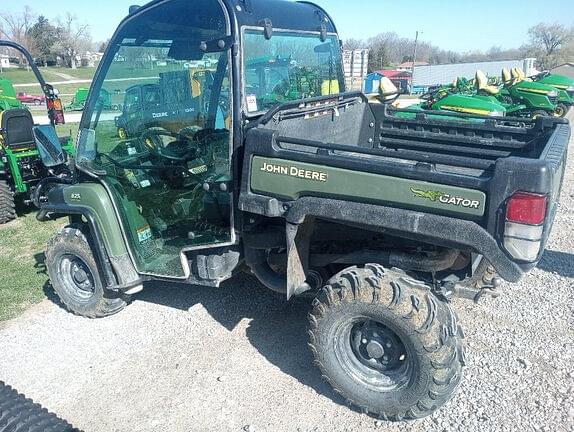 Image of John Deere Gator XUV 825i equipment image 1