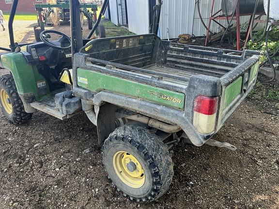 Image of John Deere Gator XUV 825i equipment image 4