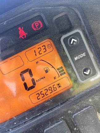 Image of John Deere Gator XUV 825i equipment image 3