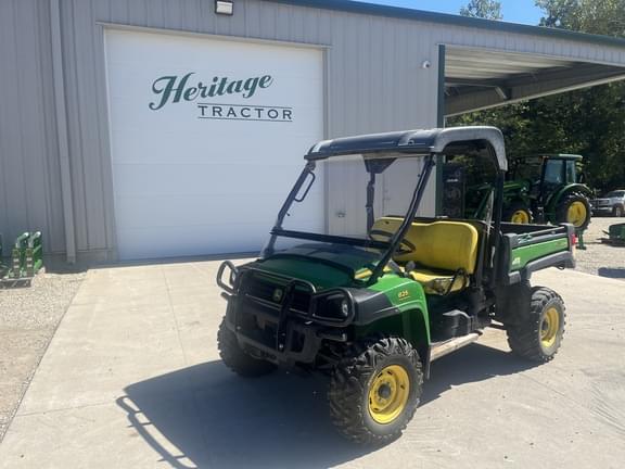 Image of John Deere Gator XUV 825i equipment image 1