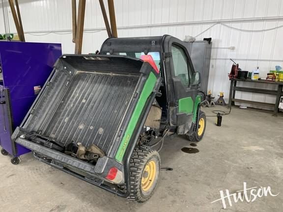 Image of John Deere Gator XUV 825i equipment image 2