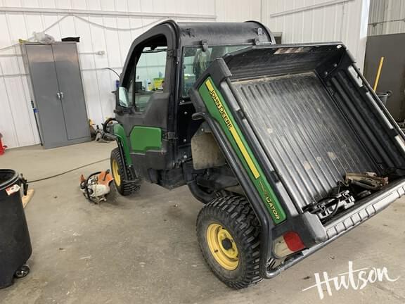 Image of John Deere Gator XUV 825i equipment image 3