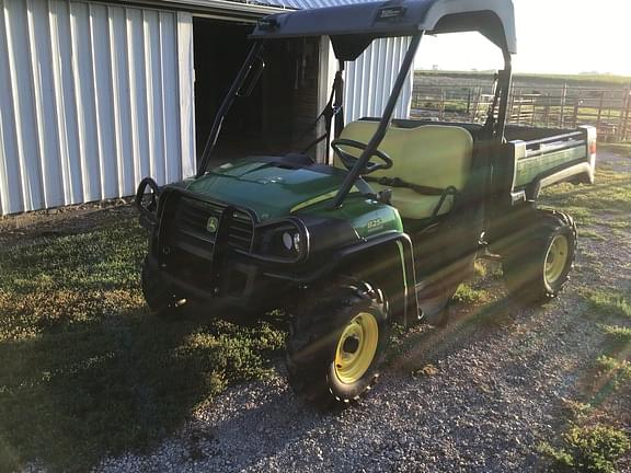 Image of John Deere Gator XUV 825i equipment image 3