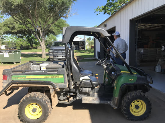 Image of John Deere Gator XUV 825i Primary image