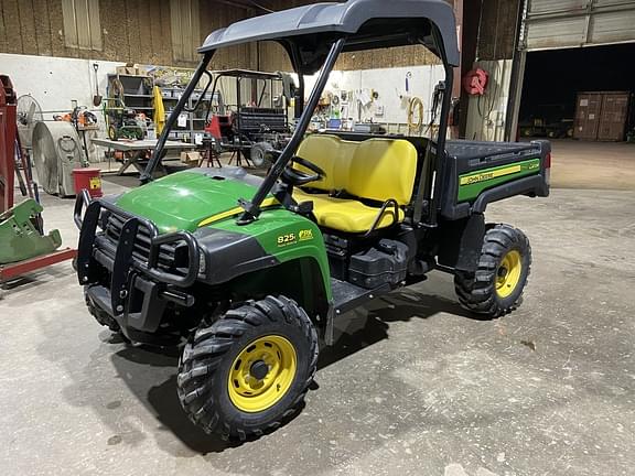 Image of John Deere Gator XUV 825i equipment image 1