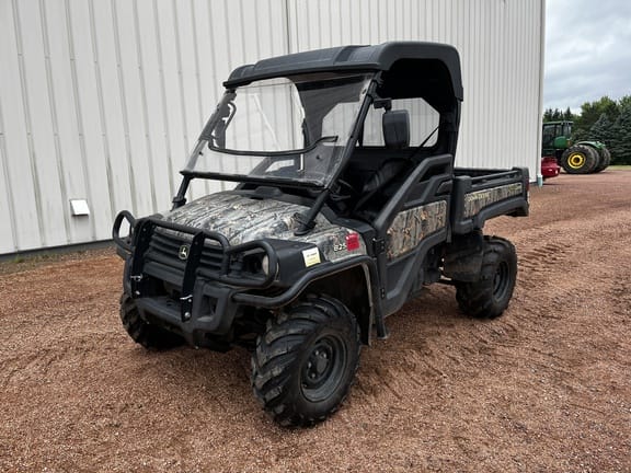 2016 John Deere Gator XUV 825i Equipment Image0