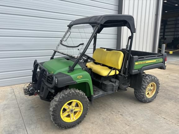 Image of John Deere Gator XUV 825i equipment image 1