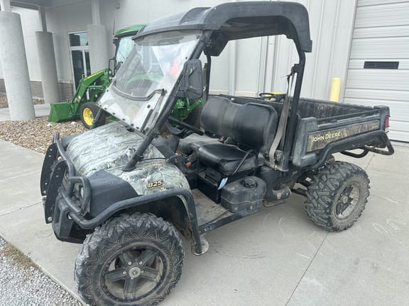 2016 John Deere Gator XUV 825i Equipment Image0
