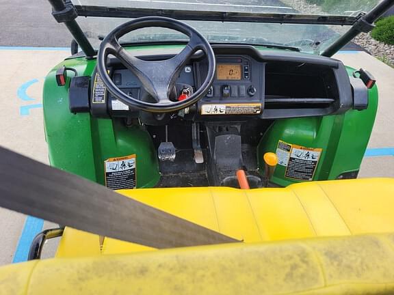 Image of John Deere Gator XUV 825i equipment image 4