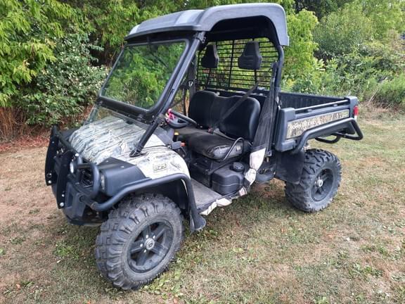 Image of John Deere Gator XUV 825i equipment image 1