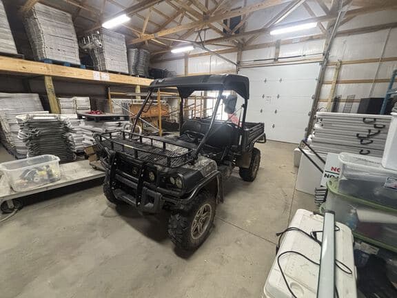 Image of John Deere Gator XUV 825i equipment image 2