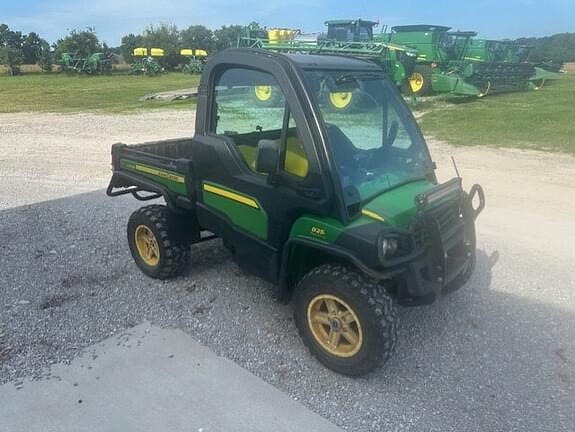 Image of John Deere Gator XUV 825i equipment image 2