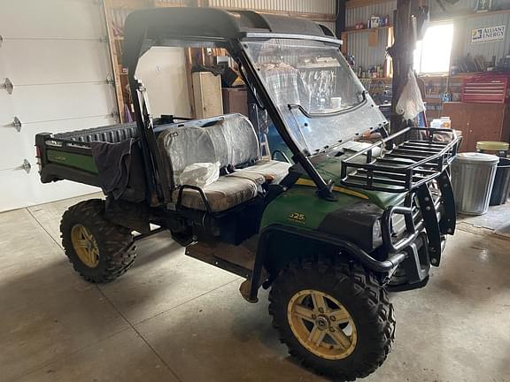 Image of John Deere Gator XUV 825i Primary image