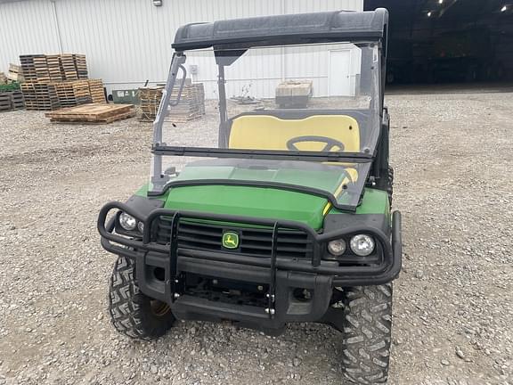 Image of John Deere Gator XUV 825i equipment image 4