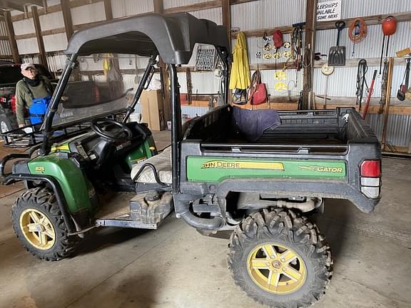 Image of John Deere Gator XUV 825i equipment image 2