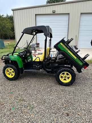 Image of John Deere Gator XUV 825i equipment image 2