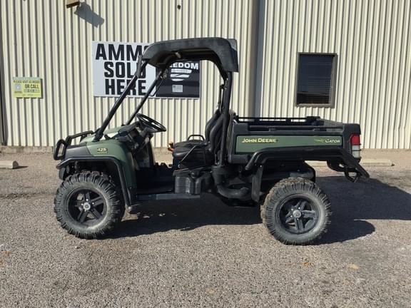 Image of John Deere Gator XUV 825i Primary image