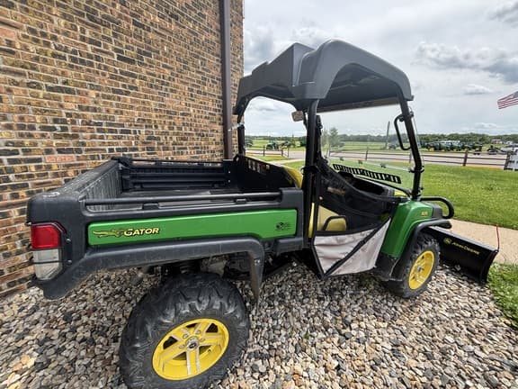 Image of John Deere Gator XUV 825i equipment image 4