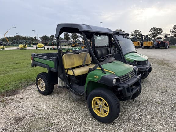 Image of John Deere Gator XUV 825i Image 1