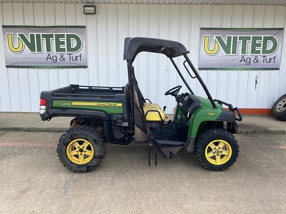 Image of John Deere Gator XUV 825i equipment image 1