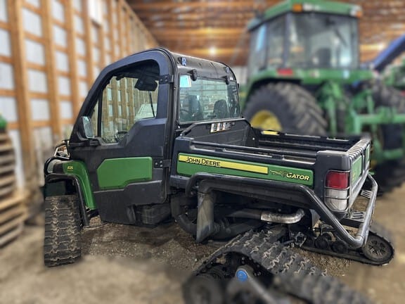 2016 John Deere Gator XUV 825i Equipment Image0