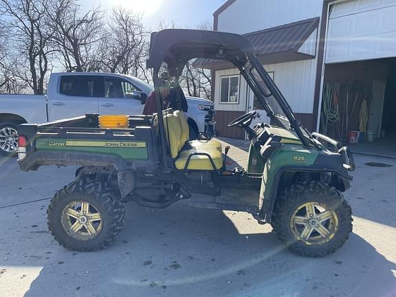 Image of John Deere Gator XUV 825i equipment image 4