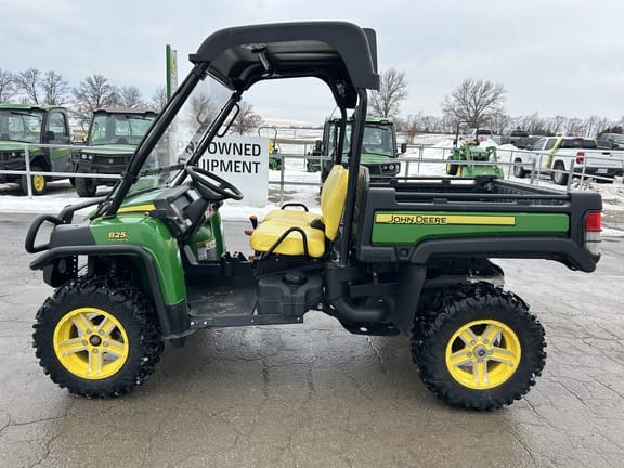 Main image John Deere Gator XUV 825i