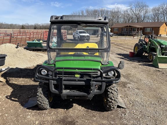 Image of John Deere Gator XUV 825i equipment image 1