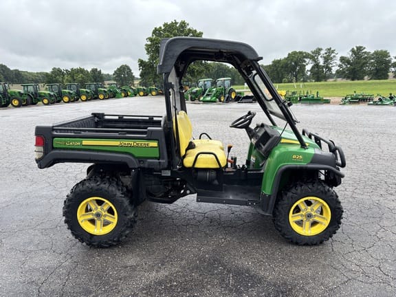 2016 John Deere Gator XUV 825i Equipment Image0