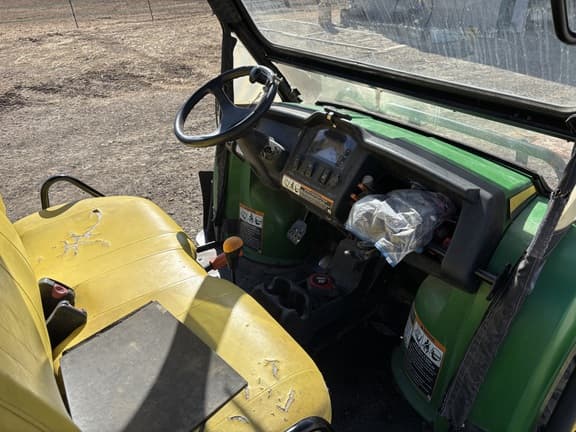 Image of John Deere Gator XUV 825i equipment image 4