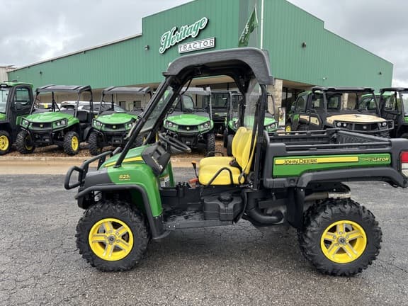 Image of John Deere Gator XUV 825i equipment image 4