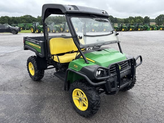 Image of John Deere Gator XUV 825i equipment image 1
