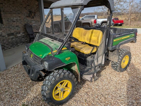 2016 John Deere Gator XUV 825i Equipment Image0