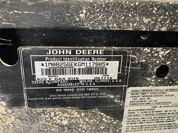 Image of John Deere Gator XUV 825i equipment image 2