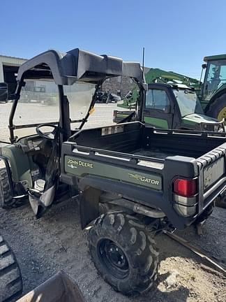 Image of John Deere Gator XUV 825i equipment image 1