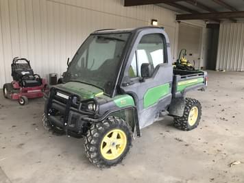 Main image John Deere Gator XUV 825i