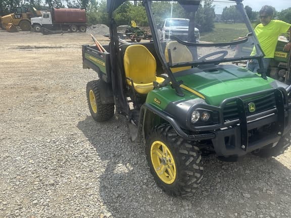 Image of John Deere Gator XUV 825i equipment image 2